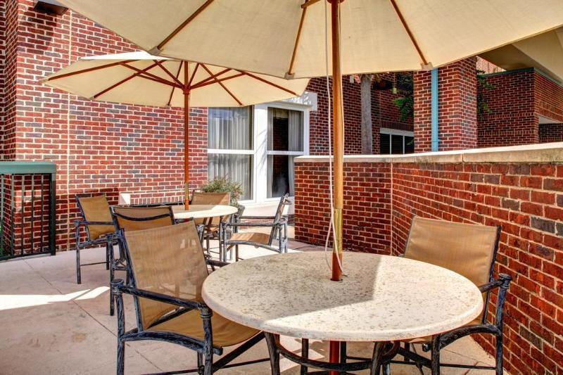Hampton Inn Columbia-Downtown Historic District Εξωτερικό φωτογραφία